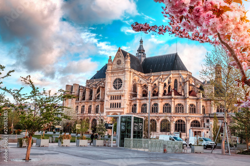 Church of St Eustache (Eglise Saint-Eustache) and Nelson Mandela Garden in spring. Building was built between 1532 and 1632. UNESCO World Heritage Site. Paris, France.