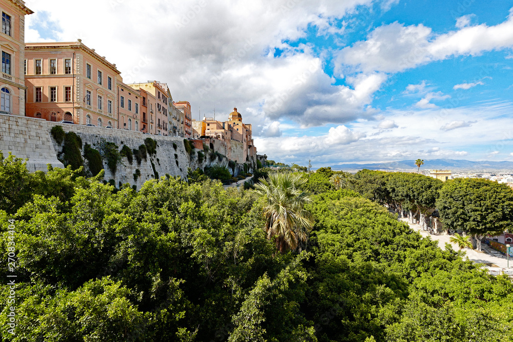 Sardinien Cagliari Blick auf die Domkuppel
