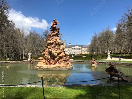 Fuente en los jardines de la Granja de San Ildefonso (Segovia, España)