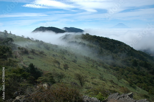 Obraz na płótnie 大菩薩嶺登山 w salonie