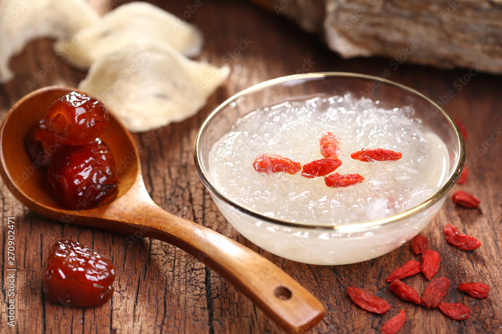 The nest of Edible-Nest Swiftlet, raw edible bird's nest materials for tradition chinese medicine. The nest of Edible-Nest Swiftlet, raw edible bird's nest materials for tradition chinese medicine.