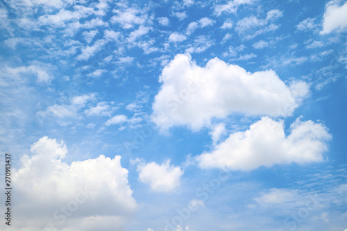 Fototapeta Naklejka Na Ścianę i Meble -  blue sky with cloud