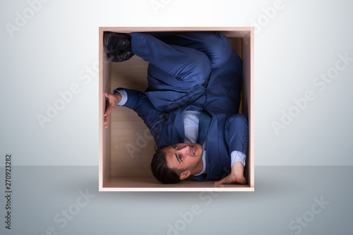 Fotografija Employee working in tight space