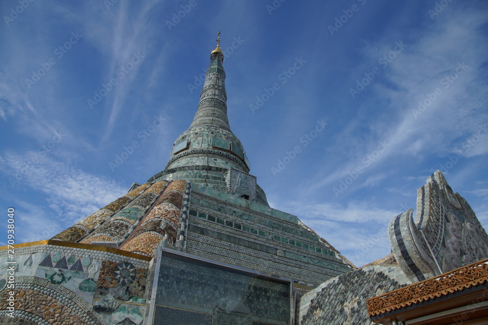 Fototapeta premium 寺 ミャンマー