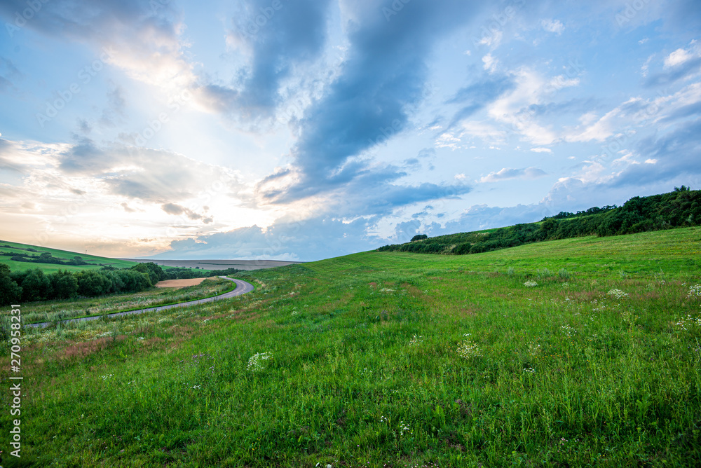 Obraz premium dramatic clouds over tatra mountains in slovakia