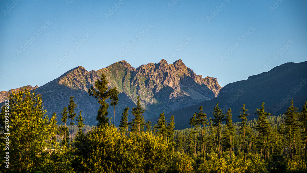 Obraz premium dramatic clouds over tatra mountains in slovakia