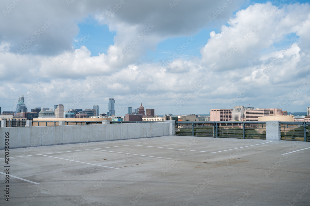 Kortfattet Skælde ud glæde Wide Angle View at Downtown Austin From Roof Top Parking Lot Stock 写真 |  Adobe Stock