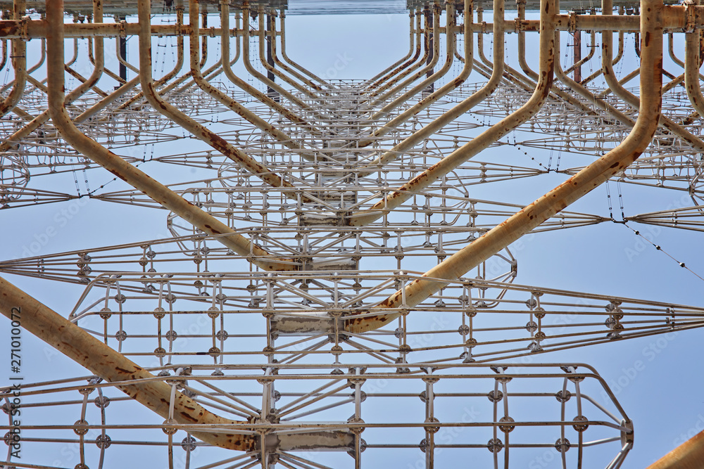 Obraz premium military secret object antenna radar Douga in Chernobyl