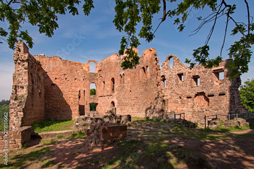 Ruine der Burg Hohenecken in Kaiserslautern, Rheinland-Pfalz, Deutschland 