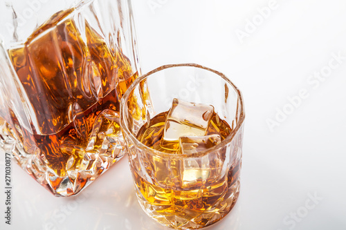 Φωτογραφία Glass and bottle of hard liquor scotch whisky