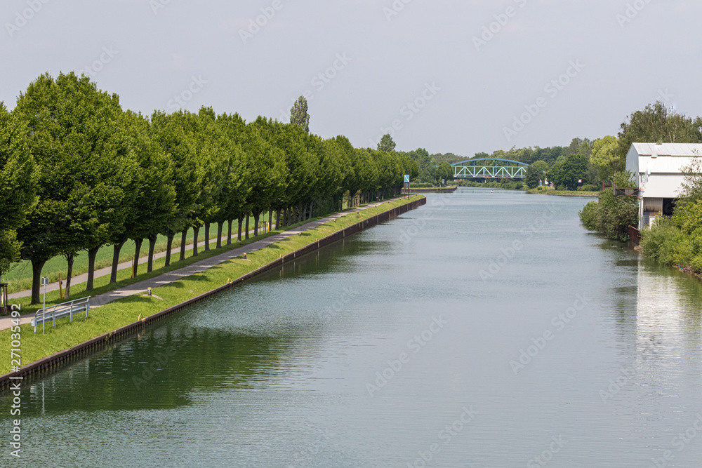 Kanal in Dortmund, Deutschland