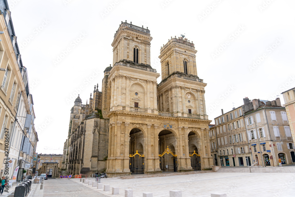 Cityscape of Auch, capital of Gascony with its cathedral, Gers, France