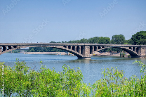 Longmen Bridge and Yi River Luoyang China © Dan