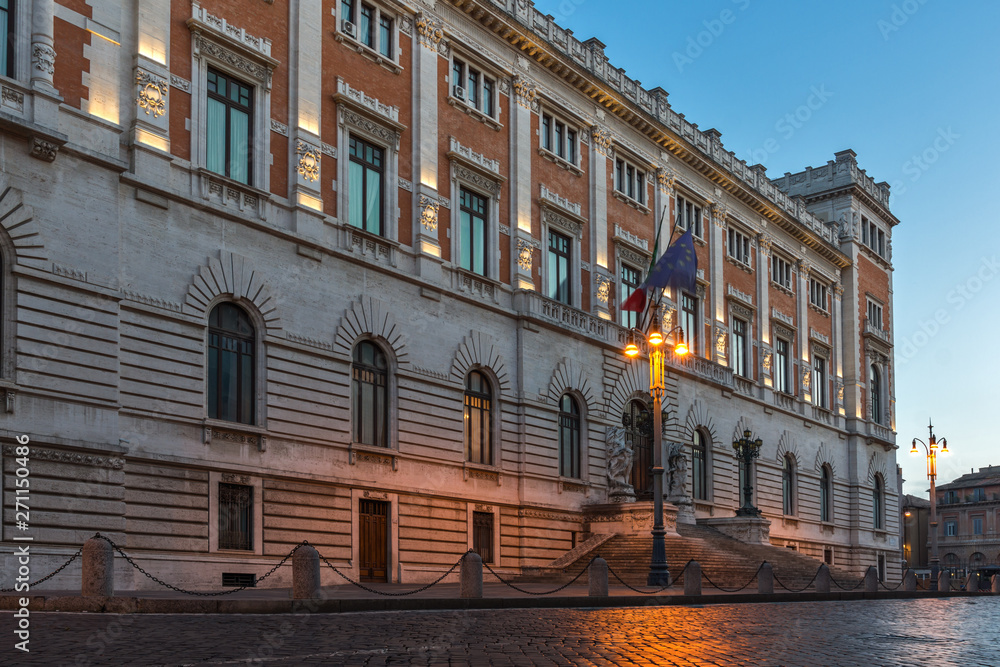 Fototapeta premium Sunset view of building of Banco di Napoli in city of Rome, Italy