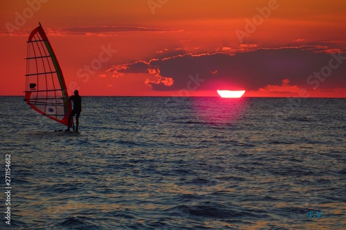 windsurf al tramonto © Francesco