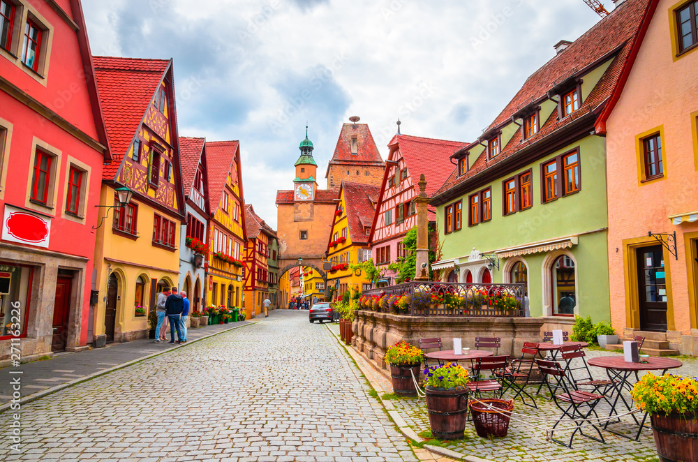 Beautiful streets in Rothenburg ob der Tauber with traditional German houses, Bavaria, Germany - obrazy, fototapety, plakaty 