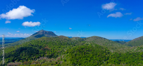 Fotografie puy de dome, parc des volcans d'auvergne- france