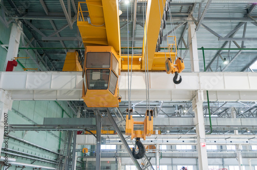 Factory overhead crane