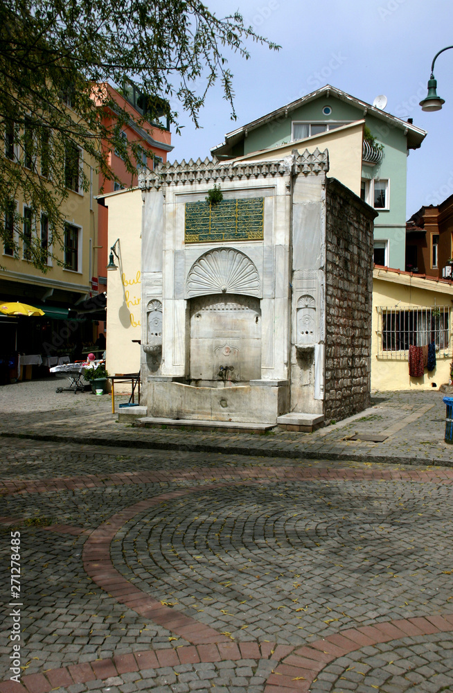 Obraz premium Historical Bosphorus, coasts, historical streets and mosques