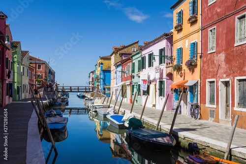 Canal in Burano, Venice © Raymond Inauen