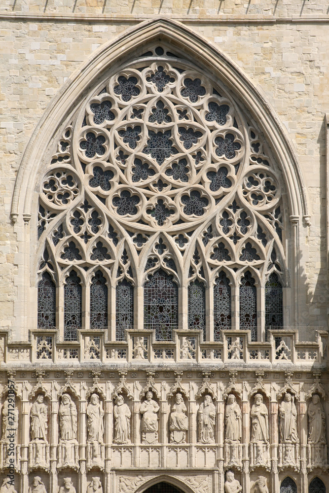 detail of the cathedral of exeter
