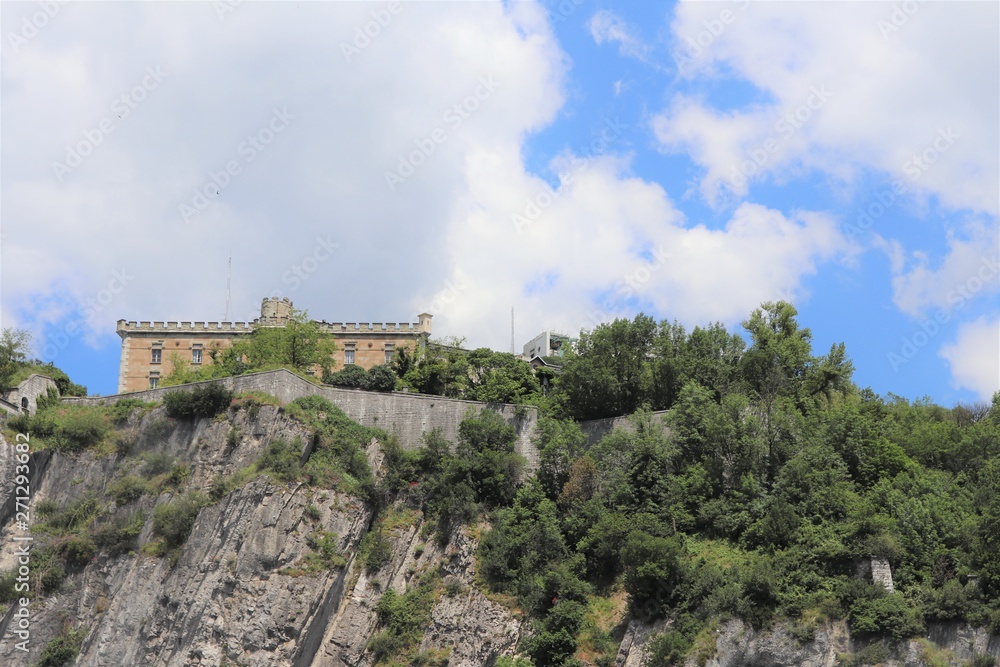 Le Fort de la Bastille dans la ville de Grenoble, fort militaire construit au XIX ème siècle, Drhone alpes, département de l'Isère, France