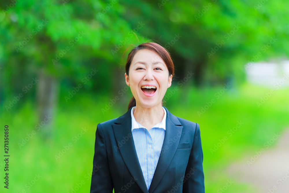 ビジネス女性 ビジネス女性