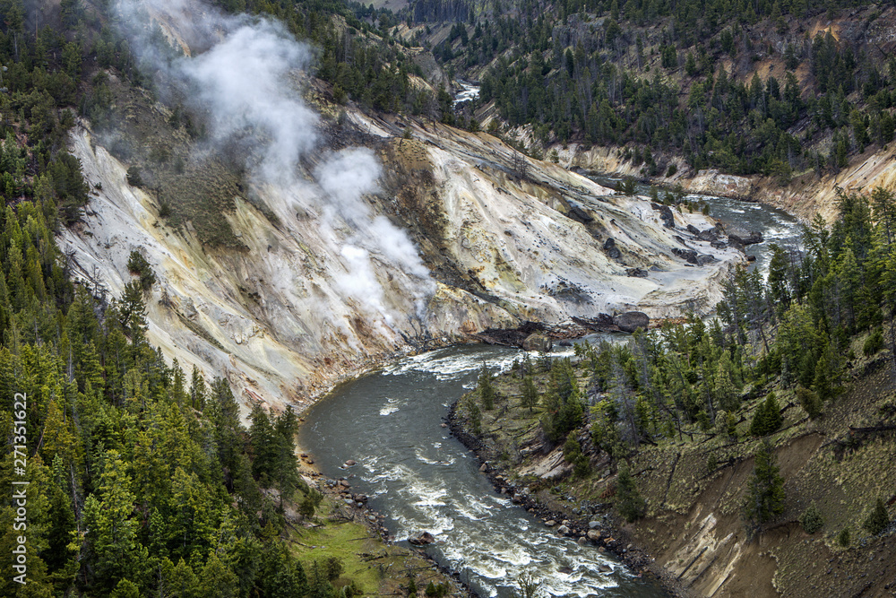 Yellowstone river and Calcite Springs.