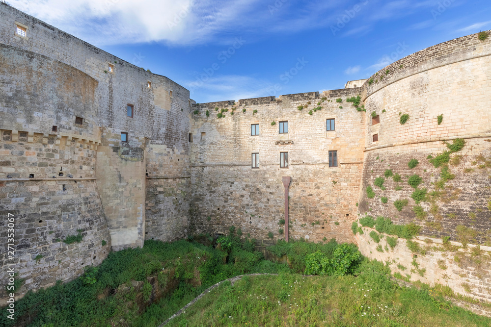 Perimetro del castello di Otranto - Salento