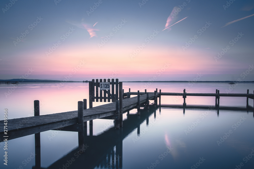 Naklejka premium boat launch