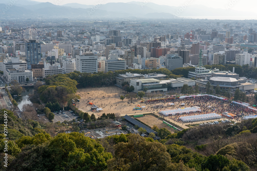 松山城の天守から見る松山市街の風景
