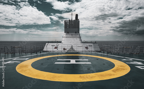 Tableau sur toile Helipad on board a Ship