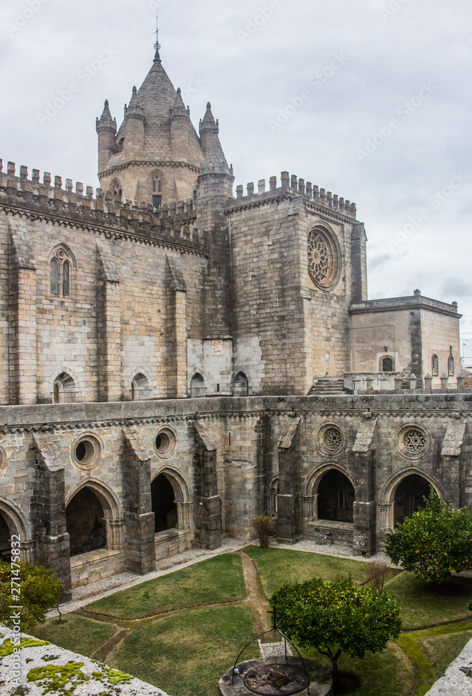 Wonderful view of the lovely cloister garden from the upper storey of Cathedral of Evora, in Portugal.
