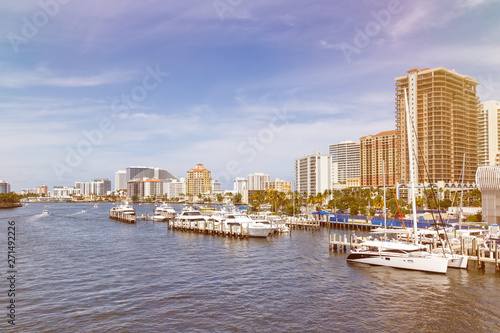 Fort Lauderdale skyline downtown Florida city town marina boats © Markus Mainka