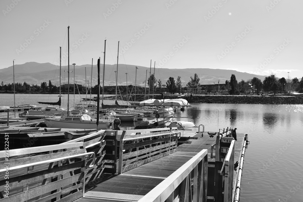 B & W Dock B & W Dock