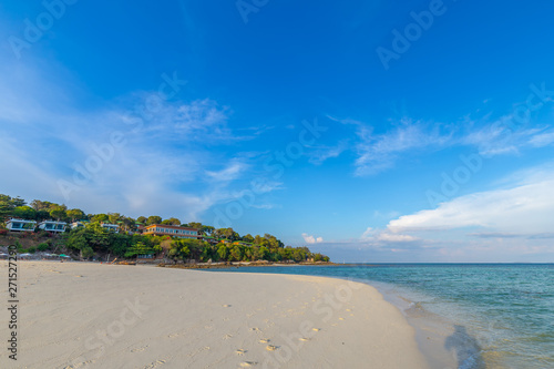 Clear water and blue sky at the paradise island in the tropical sea of Thailand