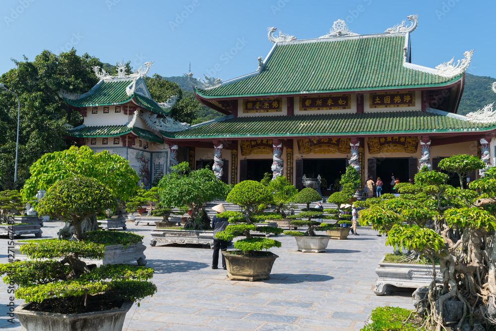 Linh Ung Pagoda built in contemporary style combined with inherent tradition of pagodas in Vietnam, with curved roof in dragon shape, an attractive spiritual tourist destination of Da Nang city.