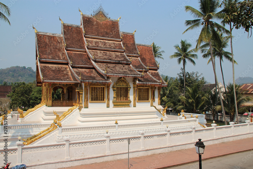 buddhist temple (Haw Pha Bang) in Luang Prabang (Laos)