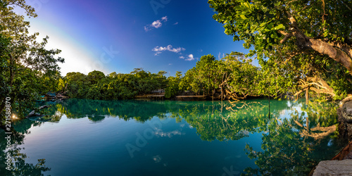 Fototapeta Naklejka Na Ścianę i Meble -  The Blue Lagoon, Port Vila, Efate, Vanuatu