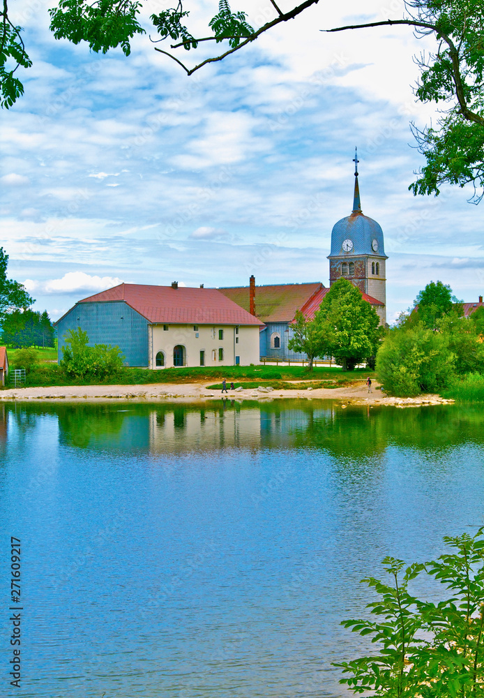 EGLISE l LAC JURA