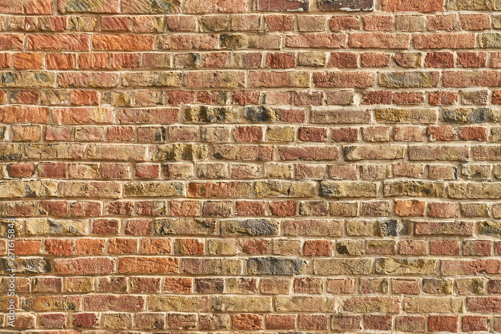 Alte Wand oder Mauer aus roten Ziegelsteinen Stock-Foto | Adobe Stock