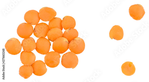 Foto Lentils isolated on white background, top view