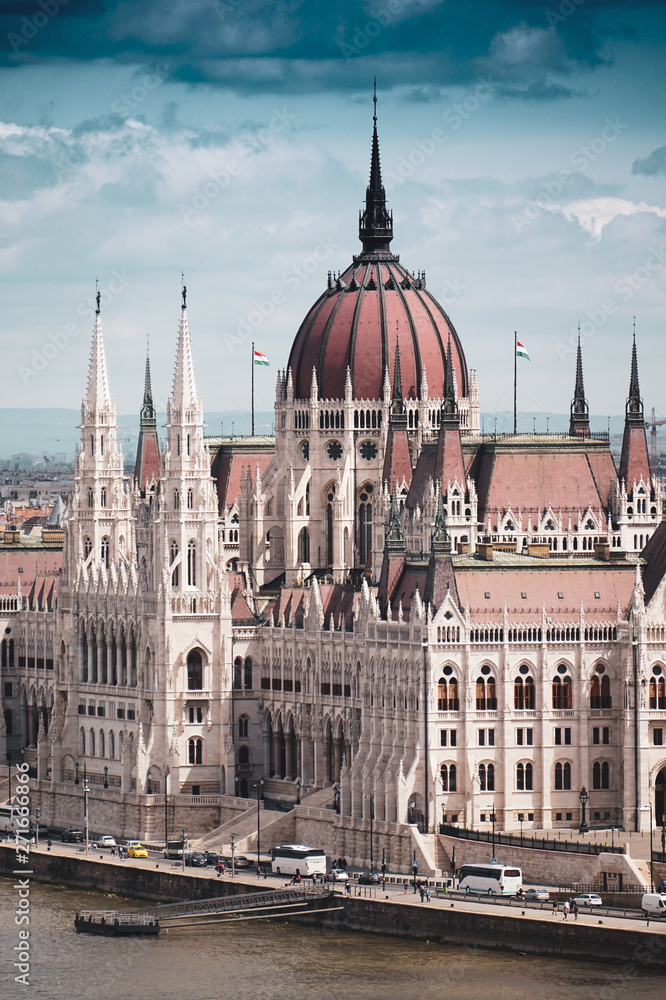 Obraz premium Parliament in Budapest, Hungary