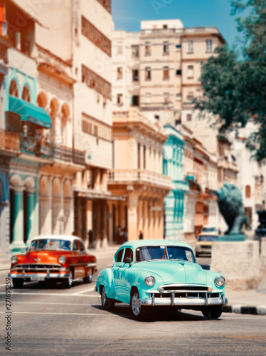 Old classic cars  in downtown Havana © kmiragaya