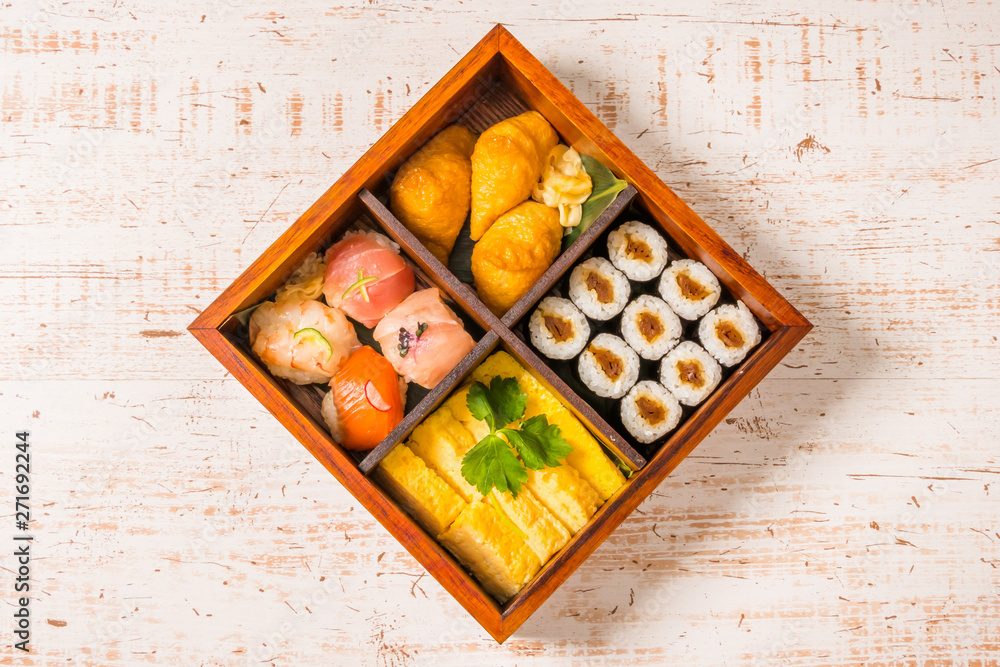 典型的な弁当 japanese Typical lunch box(bento) 典型的な弁当 japanese Typical lunch box(bento)