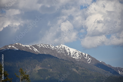 Lienz, Lienzer Dolomiten, Osttirol, Lienz, Gipfel, Fels, Schroff, steil, gefährlich, Schnee, Eis, Sommer, Wolken, Jahreszeit, Berg, Tal, Kessel, Talkessel, Iselsberg, Ederplan, Kärntner Tor, Talboden, photo