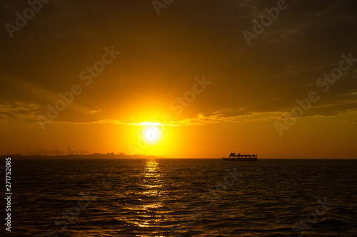 sunset quayside Beach © 재훈 배