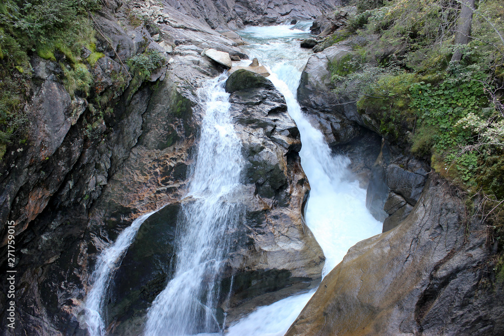 Obraz premium Wasserfall Gebirge, Berg 