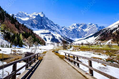 karwendel mountains photo