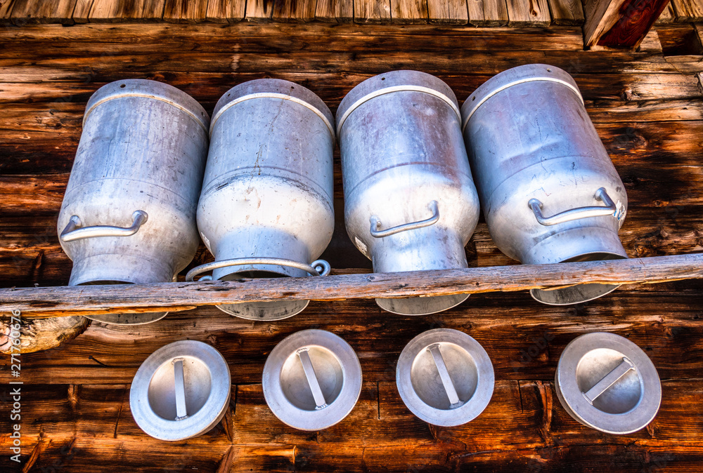 Fototapeta premium old milkcans